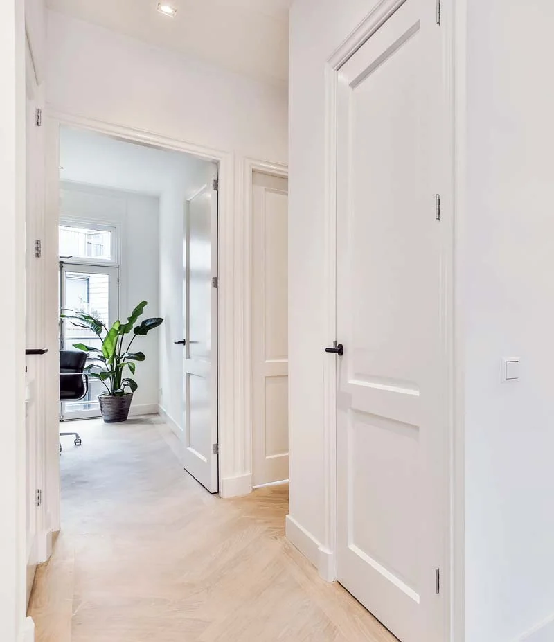 taller de lacado de puertas en los hueros